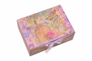 Kuferek decoupage na biżuterię z lusterkiem.