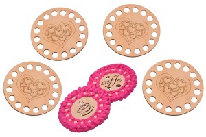 Bazy do szydełkowania grawerowane serca baza 10 cm - podkładka pod filiżankę kubek - zestaw 4 sztuki.