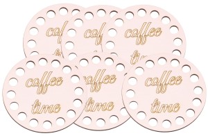 Okrągła baza podstawki 6 sztuk grawerowany wzór grawer coffee time, biała baza z płyty HDF do szydełkowania.    