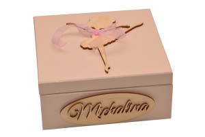 Beżowe pudełko z baletnicą + imię, drewniane pudełko na prezent.     