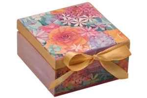 Pudełko na prezent, pudełko zdobione techniką decoupage , kwiatowy wzór.