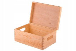 Kuferek drewniany pudełko do decoupage z uchwytami.