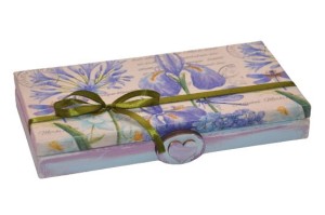 Pudełko decoupage na czekoladę, banknoty, biżuterię.